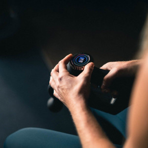 FIXX 2.0 перкусійний масажер Compex